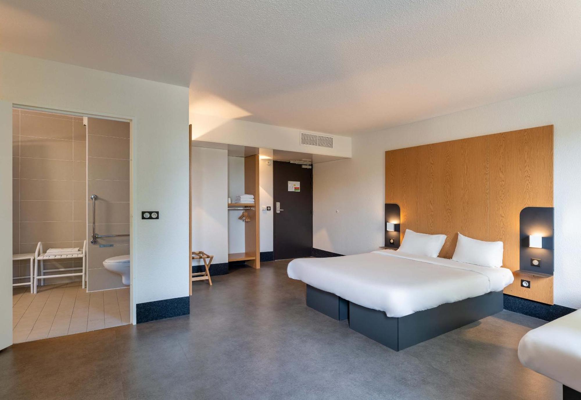 B&B Hotel Lyon Eurexpo シャシウ エクステリア 写真