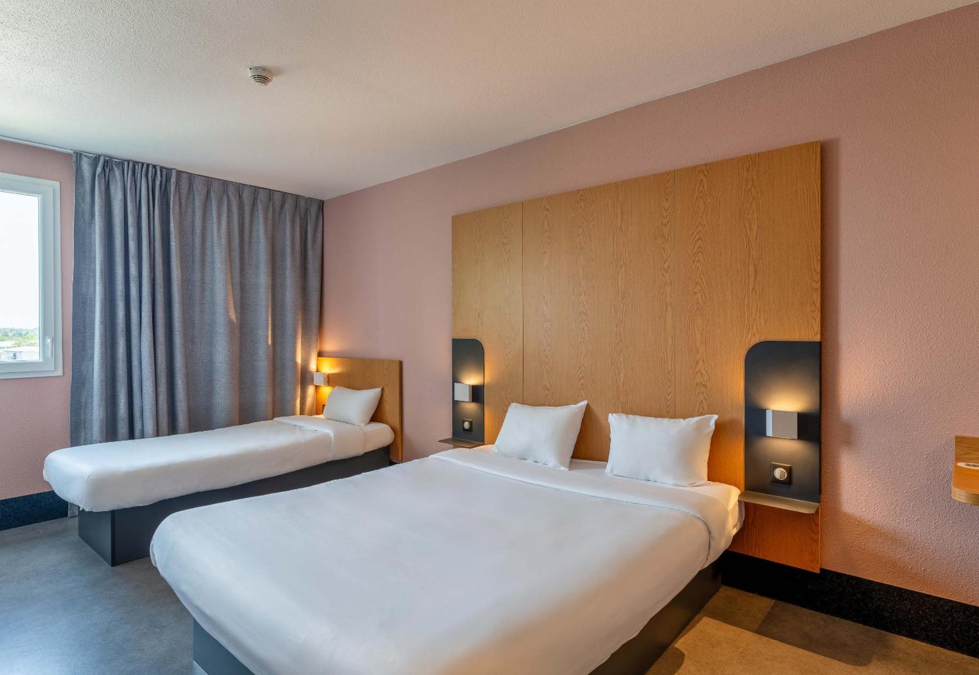 B&B Hotel Lyon Eurexpo シャシウ エクステリア 写真