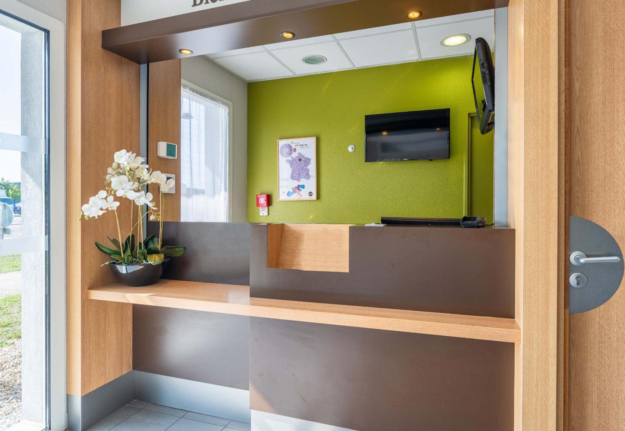 B&B Hotel Lyon Eurexpo シャシウ エクステリア 写真