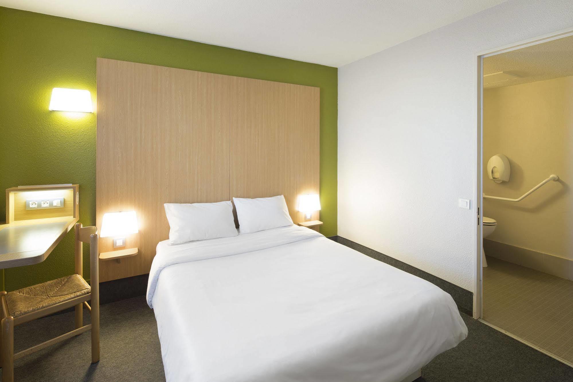 B&B Hotel Lyon Eurexpo シャシウ エクステリア 写真